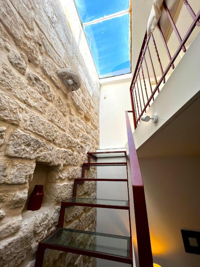 Palazzo Barone,Nel Cuore Del Borgo Antico. Leilighet Bari Eksteriør bilde